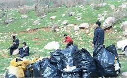 پاکسازی حاشیه روستای قره بوطه با مشارکت دوستداران محیط زیست
