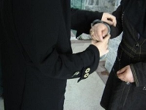 باند سارقان به سرکردگی یک زن در قم متلاشی شد