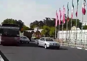 کامیونی که خلاف جهت خیابان حرکت می&zwnj;کند + فیلم