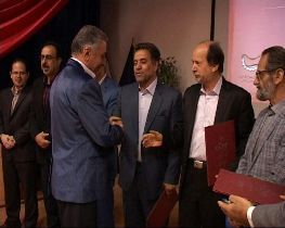 تجلیل از کار فرمایان و کارگران بسیجی نمونه گیلان در رشت