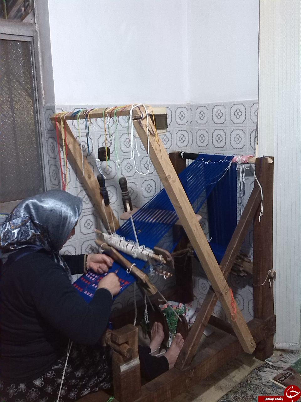 نمایی از هنر چادر شب بافی + تصاویر