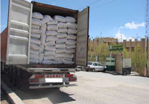 توقيف یک محموله کالای قاچاق در سمیرم