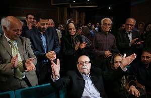 تجلیل از کشاورز و شیراندامی در جشن کانون کارگردانان تئاتر/ ایرج راد: کشاورز پدر سالار تئاتر ما هستند