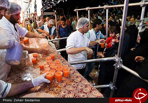 عکس/ ایستگاه&zwnj;های صلواتی در مسیر جمکران