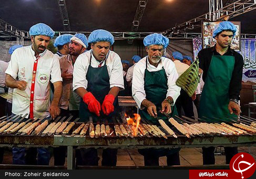 عکس/ ایستگاه&zwnj;های صلواتی در مسیر جمکران