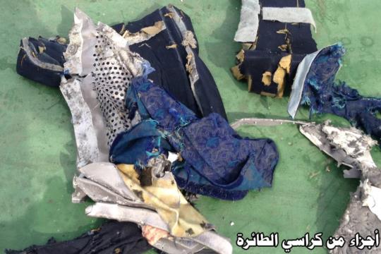 انتشار تصاوير به دست آمده از لاشه هواپیماي مصری