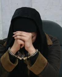 دستگیری زن سارق طلا و جواهرات کودکان بهار