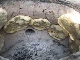 پخت نان روستایی ها مصداق اقتصاد مقاومتی