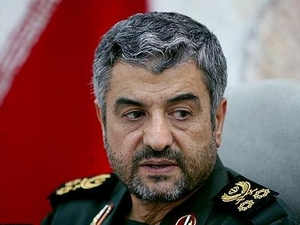 فرمانده کل سپاه پاسداران در دوران جوانی+عکس