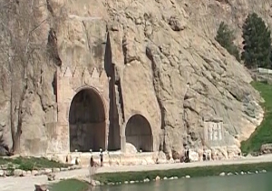 ساخت و ساز غیرمجاز بلای جان طاق بستان + فیلم