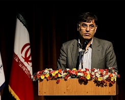 رئیس دانشگاه علوم پزشکی جندی شاپور اهواز: نظام آموزش پزشکی متحول شود