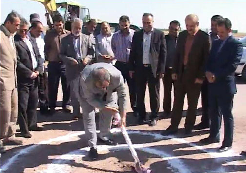 کلنگ زنی خط لوله گاز سی ان جی در بویین زهرا