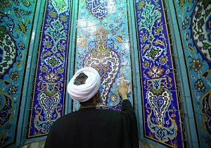 مسجدی که باشگاه ورزشی و مطب دکتر دارد!