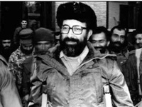 امام (ره): شهید چمران شخصیتى بود که دور از هیاهوهاى سیاسى به تصفیۀ نفس خویش پرداخت امام (ره): شهید چمران شخصیتى بود که دور از هیاهوهاى سیاسى به تصفیۀ نفس خویش پرداخت