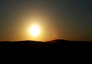 لحظه زیبای غروب آفتاب در گندم‌زار + فیلم