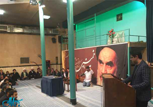 مدح امام علی (ع) با صدای حجت اشرف‌زاده در جماران + فیلم