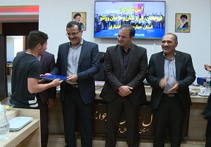 تجلیل از نشان آوران و مربیان هیأت ووشو چهارمحال و بختیاری