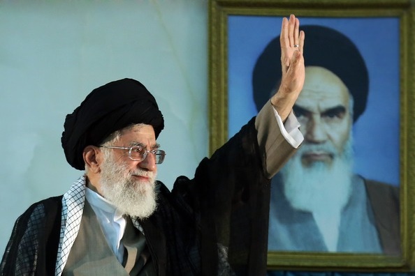 آمریکا تاکنون در انجام تعهداتش دبه کرده است/ ادغام اقتصاد یک کشور در اقتصاد جهانی، افتخار نیست+ فیلم و تصاویر