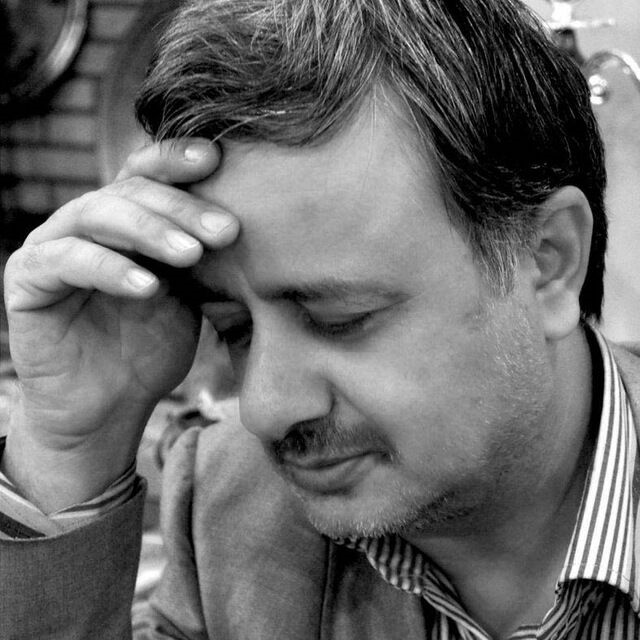 خاطره کاظمی از کنگره داغ&zwnj;دار شاعران در شب رحلت امام&zwnj; خمینی(ره)