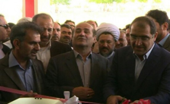 بازدید و افتتاح 2 طرح بهداشتی فارسان توسط وزیر بهداشت