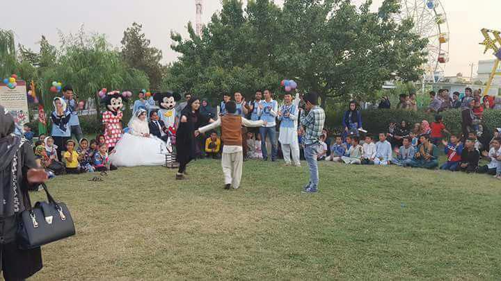 اقدام جالب زوج خبرنگار افغانستانی در روز ازدواجشان