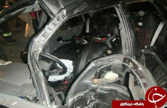 سرعت زیاد و محبوس شدن راننده جوان در پراید + تصاویر