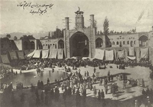 ورود گردشگر به آتشکده، کلیسا و کنیسه آزاد؛ به مسجد ممنوع!