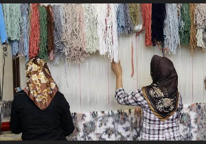درآمد 9 میلیارد ریالی قالی بافی در شهرستان ایوان
