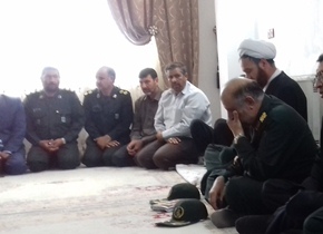 دیدار مسئولان سپاه پاسداران لرستان با خانواده سردار شهید رستمی