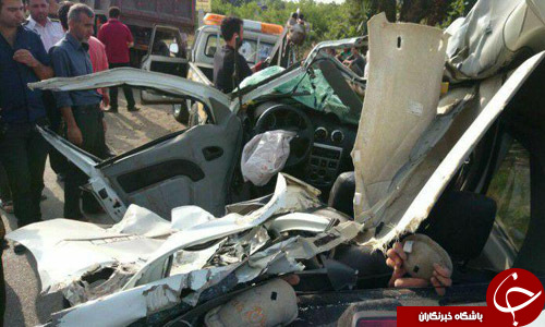 برخورد  شدید تندر٩٠ با يك دستگاه خاور حادثه ساز شد+تصاویر