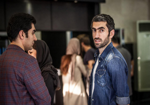 نمایشی که با حضور فوتبالیست&zwnj;ها افتتاح شد/ اجرای یک نمایش ويژه خبرنگاران و عکاسان