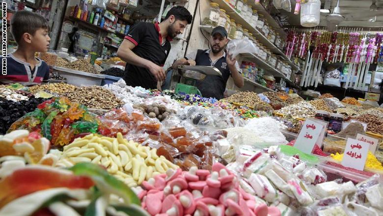 استقبال از ماه رمضان در کشورهای مختلف جهان به روایت تصویر