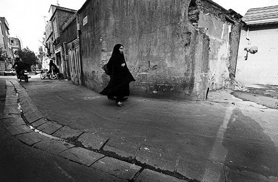 فضایی که از آن زنان نیست/زنان تهرانی در کدام فضای شهری،احساس امنیت می&zwnj;کنند؟
