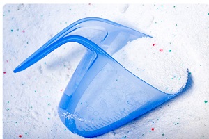 خطرات پودرهای لباسشویی برای سلامت کودکان!