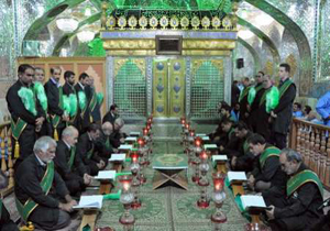 مراسم جزء خوانی قرآن کریم در حرم سید علاء الدین حسین(ع)