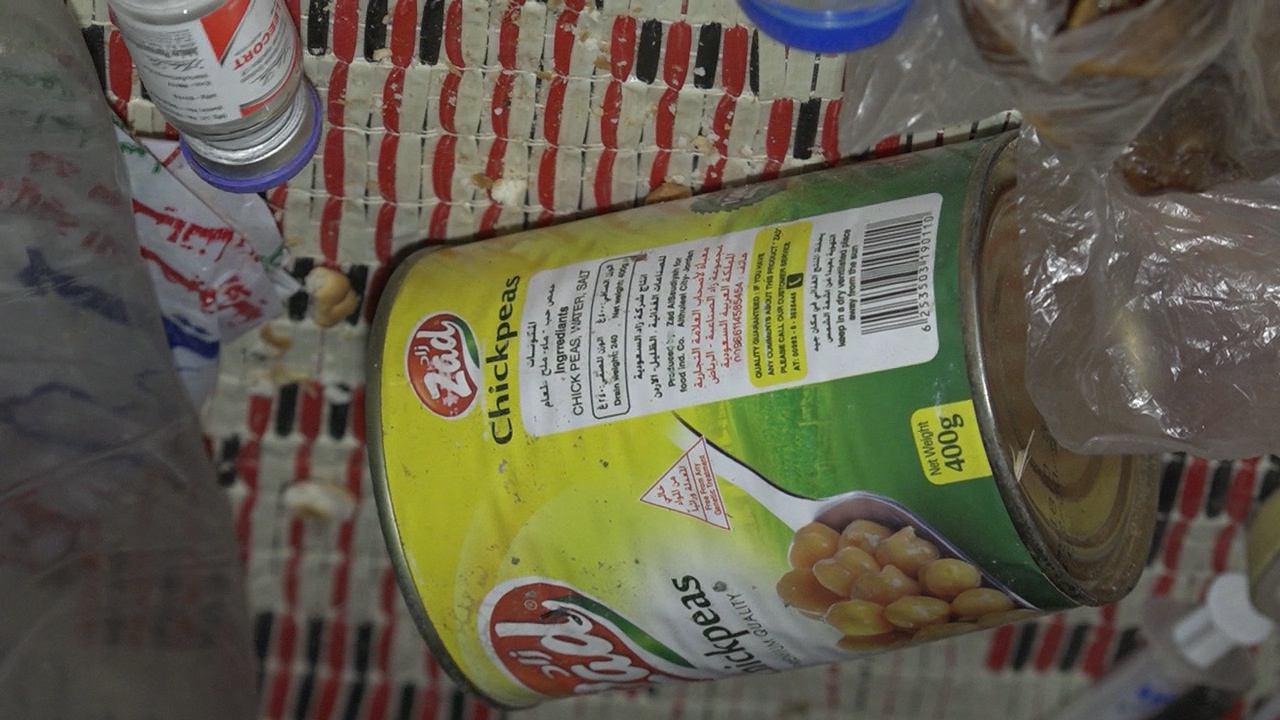 تونل های داعش و مواد غذایی عربستانی که در آن انبار شده است+تصاویر