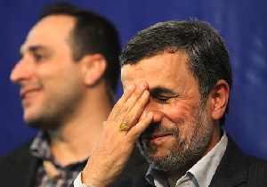 واکنش احمدی‌نژاد به رفراندوم یارانه در سوئیس !