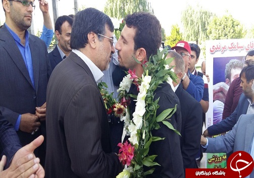 استقبال از والیبالیست قزوینی بعد از افتخار آفرینی در توکیو