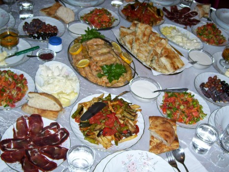 سنت رمضان در پاکستان؛ از پخت زولبیای 