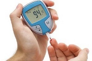 قندخون قبل افطار چقدر باید باشد؟/ دیابتی های روزه دار، مرتب قند خون خود را چک کنند
