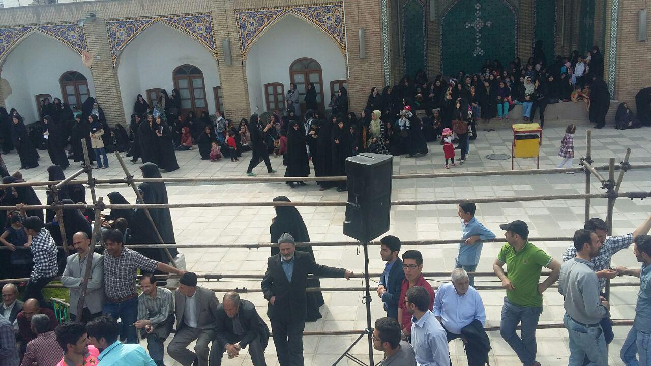 حضور احمدی نژاد درجمع زنجانی ها+تصاویر