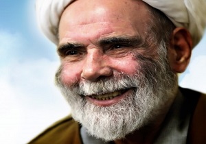 خدا در ماه مبارک رمضان هر گره کوری را باز می‌کند
