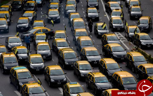 از حضور خانواده محمدعلی کِلی در مراسم خاکسپاری تا انگری بِردز در دنیای واقعی