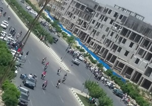 پاتوق جدید موتورسوارن مزاحم برای دوردور کردن! + فیلم و عکس