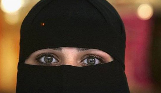 داعش دستان مادر عزادار را به خون فرزندش آغشته کرد!