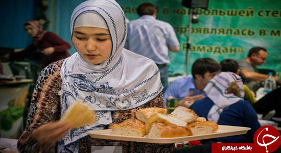 ماه رمضان در روسیه؛ از برگزاری باشکوه نمازهای جماعت تا سفره هایی با نام 