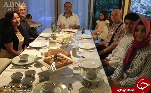 غیرمسلمانان بر سر سفره افطار مسلمانان کانادا + عکس