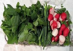جایگاه بلند سبزی خوردن در سفره ایرانی جایگاه بلند سبزی خوردن در سفره ایرانی
