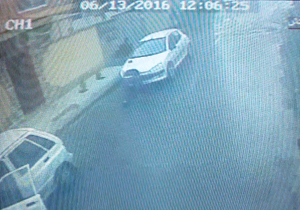 سرقت پلاک خودرو در روز روشن! + فیلم