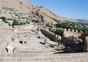 آغاز عملیات مرمت پشت بام حیاط اول قلعه فلک الافلاک خرم آباد